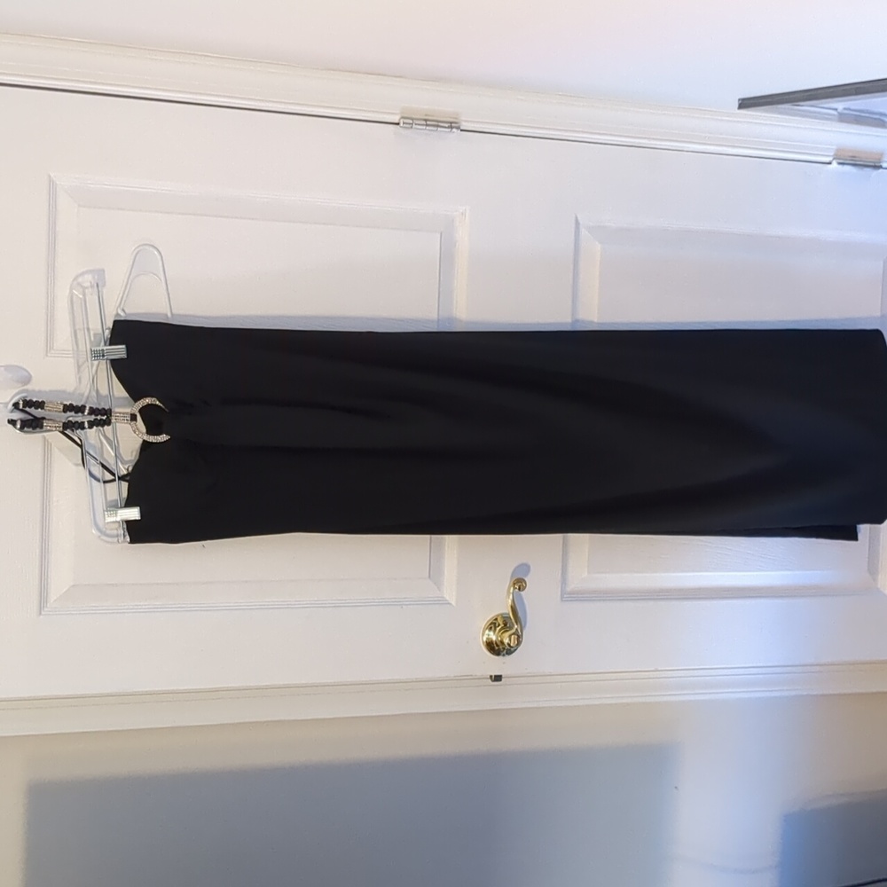 Women's dress black and crystal dressbarn collection size 6